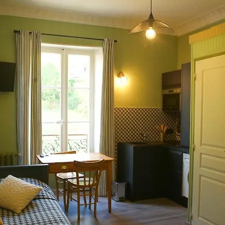 Appartement Le 110, Un Grand 2 étoiles, Pour Faire à Pied